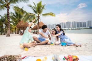 Kinh nghiệm đi chơi Vinhomes Ocean Park -Biển nhân tạo thu hút du khách