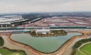 Liền kề shophouse đường Tương Lai Vinhomes Vũ Yên - Các dãy liền kề shophouse đường Tương Lai đang được thi công xây dựng