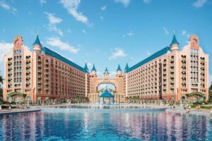 Khám phá tổ hợp khách sạn nghỉ dưỡng lớn nhất Việt Nam tại Vinhomes Green Paradise